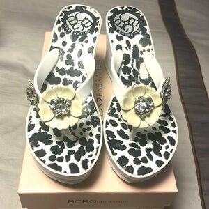 BCBG white flower wedge sandals, size 7